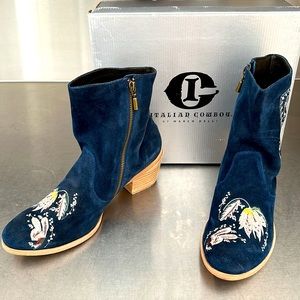 NEW Marco Delli “Maka” embroidered blue suede boots, size 39/8